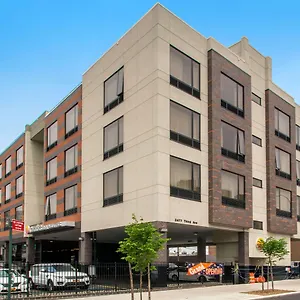 Hotel Comfort & Near Stadium ***
